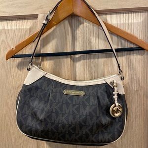 Michael Kors  purse